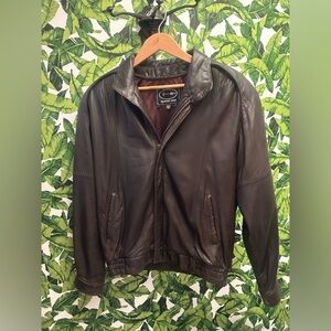 Vintage Tannery West Men’s brown leather bomber jacket. Size Medium